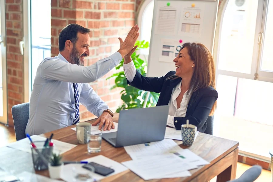 Échange professionnel en visioconférence